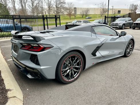 Used 2024 Chevrolet Corvette Stingray Premium Conv w/ Z51 Performance Package image 3