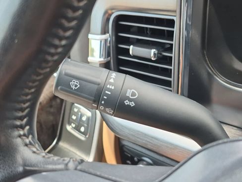 Used 2023 Ford F350 Lariat w/ Lariat Ultimate Package AWD/4WD image 27