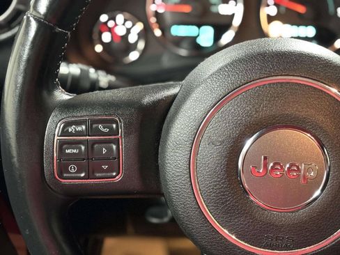 Used 2015 Jeep Wrangler Unlimited Sport w/ Quick Order Package 24S AWD/4WD image 25