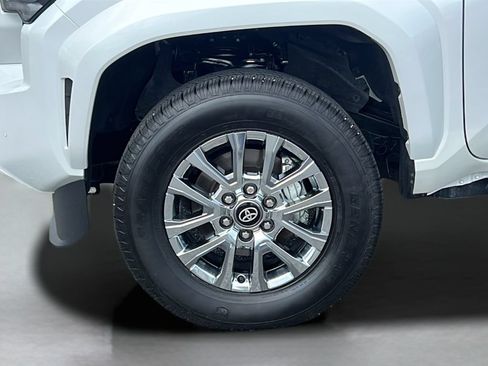 Used 2024 Toyota Tacoma 4x4 Double Cab Hybrid image 26