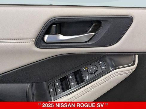 Certified 2025 Nissan Rogue SV w/ SV Premium Package AWD/4WD image 16