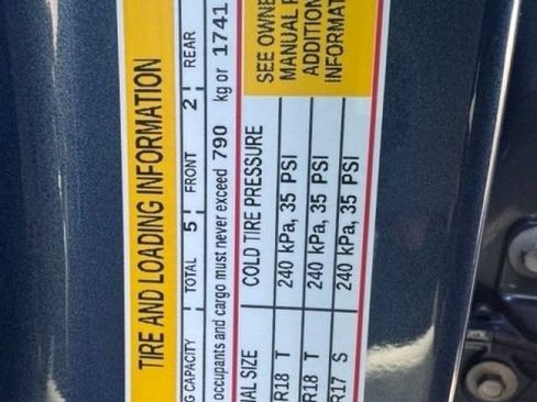 Used 2024 Chevrolet Silverado 1500 LT AWD/4WD image 21