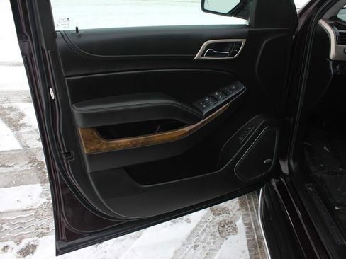 Used 2017 GMC Yukon Denali w/ Open Road Package image 28