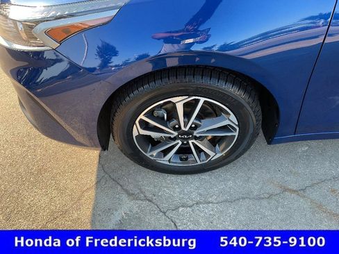 Used 2023 Kia Forte LXS w/ LXS Technology Package FWD image 10