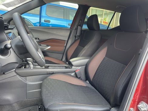 Certified 2024 Nissan Kicks SR image 9