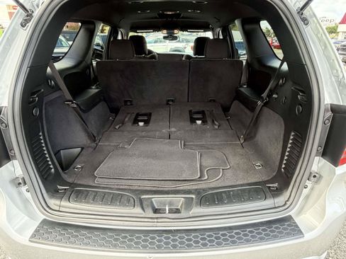 Used 2024 Dodge Durango SXT w/ SXT Blacktop Group AWD/4WD image 35
