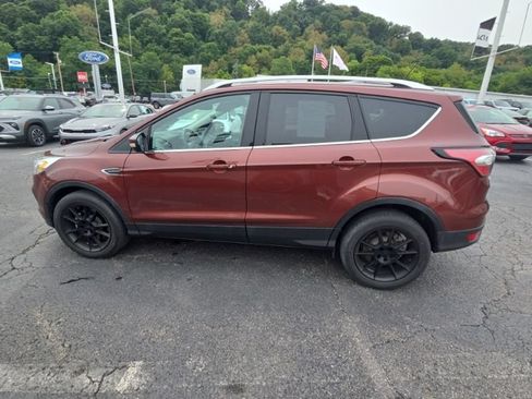 Used 2018 Ford Escape Titanium AWD/4WD image 4
