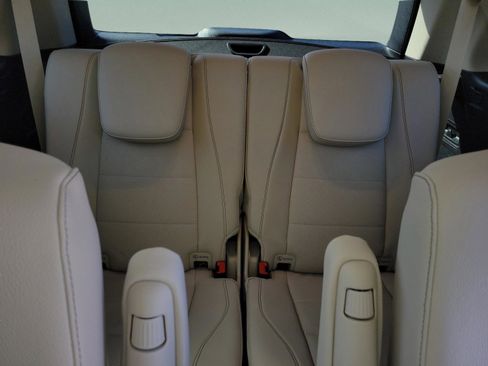 Certified 2025 Mercedes-Benz GLS 450 4MATIC image 6