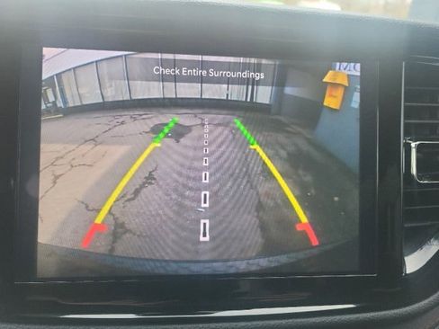 Used 2025 Dodge Durango GT AWD/4WD image 14
