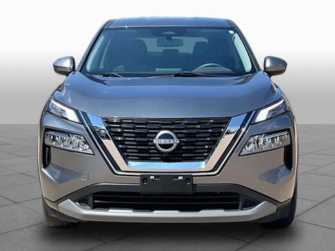 Used 2023 Nissan Rogue SV FWD image 3
