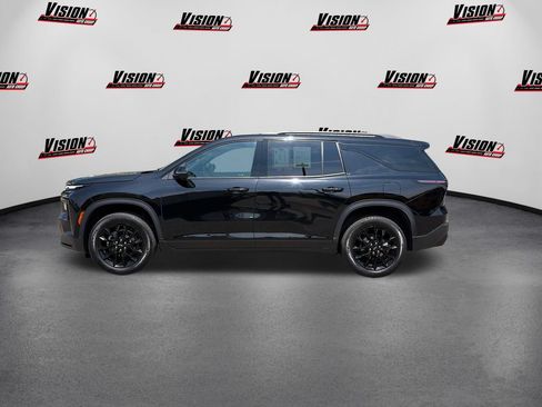 Used 2024 Chevrolet Traverse LT w/ Midnight/Sport Edition FWD image 8
