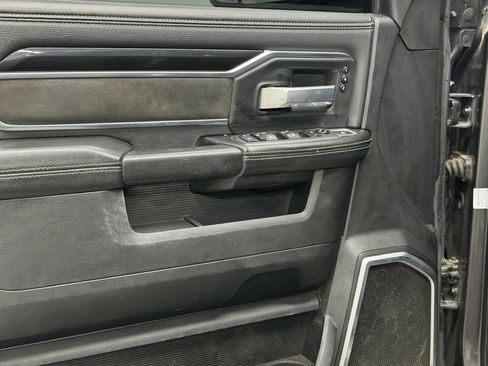 Used 2022 RAM 2500 Laramie w/ Night Edition AWD/4WD image 17