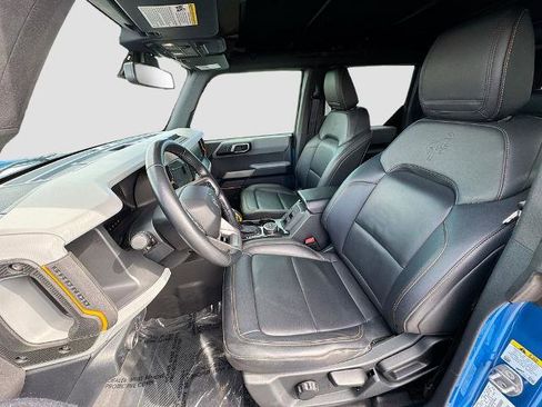 Certified 2022 Ford Bronco Badlands w/ Sasquatch Package AWD/4WD image 18