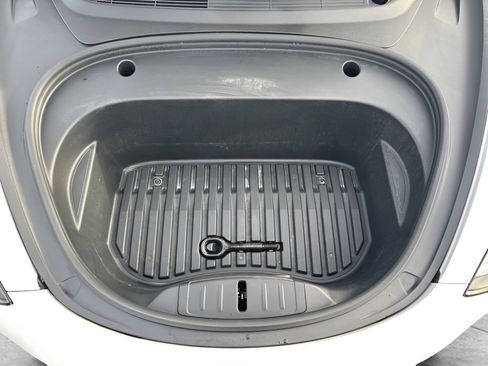 Used 2021 Tesla Model 3 Standard Range Plus image 34