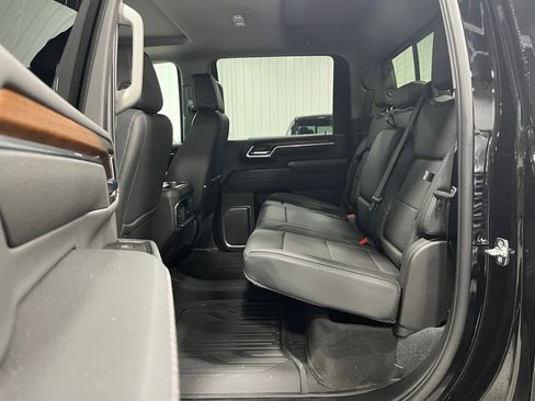 New 2025 GMC Sierra 3500 Denali w/ Denali Reserve Package image 11