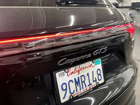 Used 2021 Porsche Cayenne GTS AWD/4WD image 30