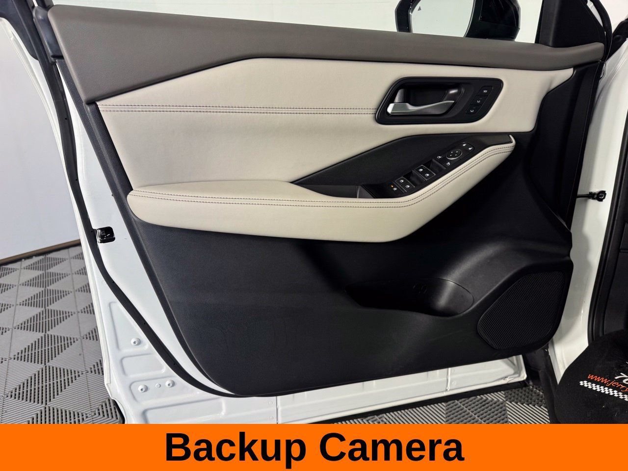 Used 2023 Nissan Rogue SL w/ SL Premium Package AWD/4WD image 11