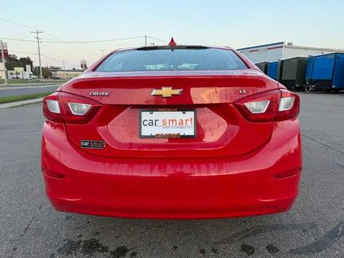 Used 2017 Chevrolet Cruze LT FWD image 35