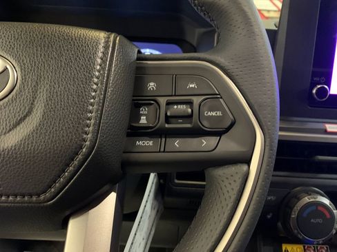 New 2026 Toyota 4Runner TRD Off-Road AWD/4WD image 28