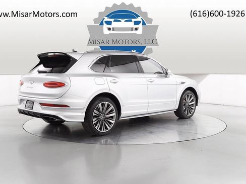 Used 2021 Bentley Bentayga Speed image 3
