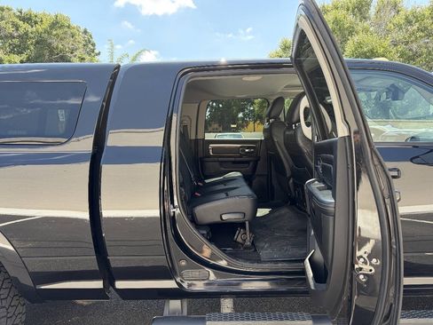 Used 2018 RAM 2500 Laramie w/ Sport Appearance Group AWD/4WD image 29