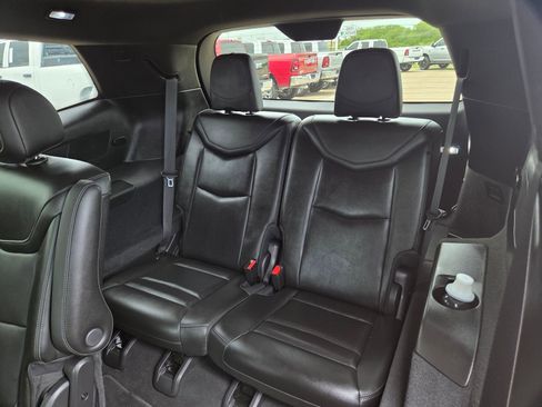 Used 2023 Cadillac XT6 Premium Luxury w/ Technology Package FWD image 29