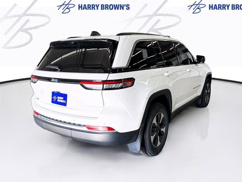 Used 2022 Jeep Grand Cherokee Limited 4xe w/ Luxury Tech Group II AWD/4WD image 10