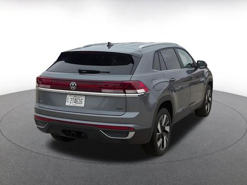 Used 2025 Volkswagen Atlas Cross Sport SE image 14