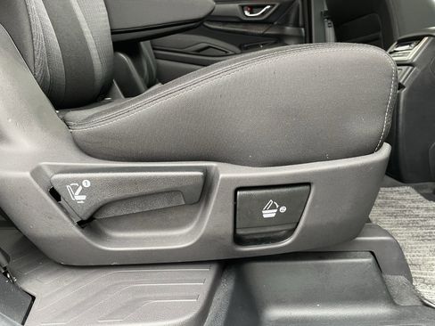 Used 2024 Subaru Ascent Premium w/ Convenience Package image 38