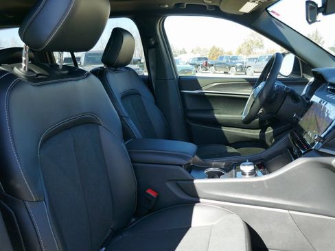 New 2026 Jeep Grand Cherokee Altitude AWD/4WD image 10