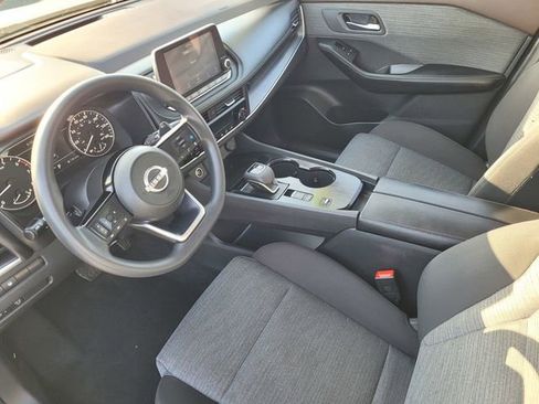 Used 2023 Nissan Rogue SV FWD image 8