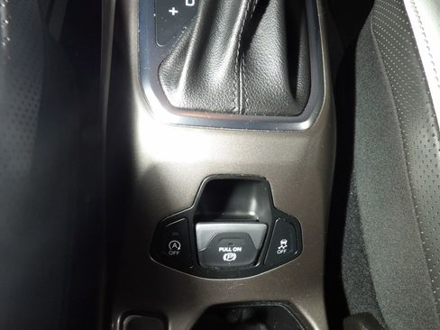 Used 2021 Jeep Renegade Limited w/ Sun & Sound Group image 23