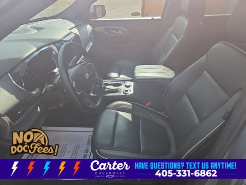 Used 2023 Chevrolet Traverse Premier FWD image 14