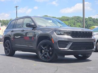 Used 2024 Jeep Grand Cherokee Altitude AWD/4WD video 2