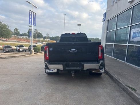 Used 2023 Ford F350 Lariat w/ FX4 Off-Road Package image 6