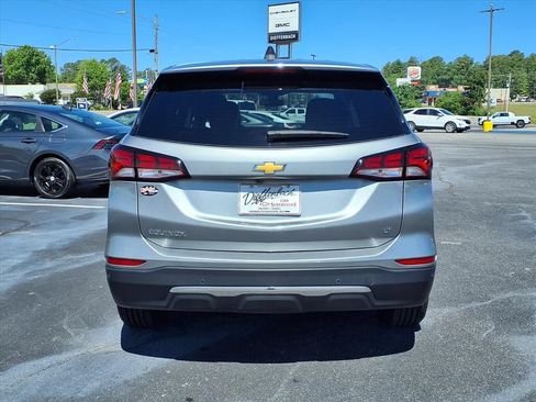 Used 2024 Chevrolet Equinox LT FWD image 19