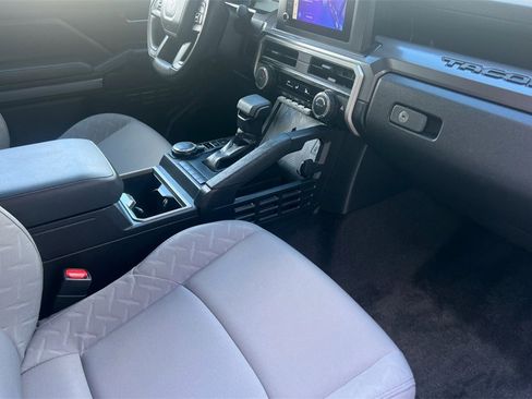 Used 2025 Toyota Tacoma SR5 image 19