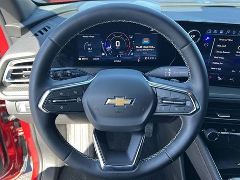 Certified 2026 Chevrolet Traverse LT w/ Driver Confidence Package AWD/4WD image 15