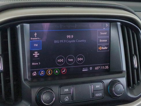 Used 2022 GMC Canyon Denali w/ Denali Black Edition Package AWD/4WD image 25