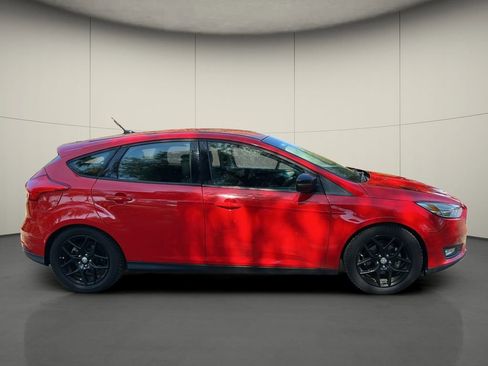 Used 2016 Ford Focus SE w/ Equipment Group 201A image 8