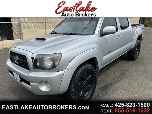 Used 2011 Toyota Tacoma 4x4 Double Cab w/ TRD Sport Pkg w/JBL Audio image 1