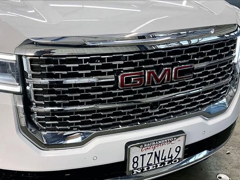 Used 2021 GMC Acadia Denali w/ Denali Ultimate Package image 30