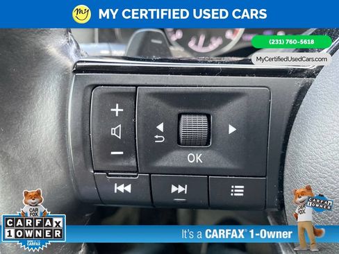Used 2022 Nissan Pathfinder SL AWD/4WD image 16