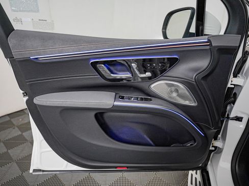 New 2026 Mercedes-Benz EQS 400 4MATIC SUV image 21
