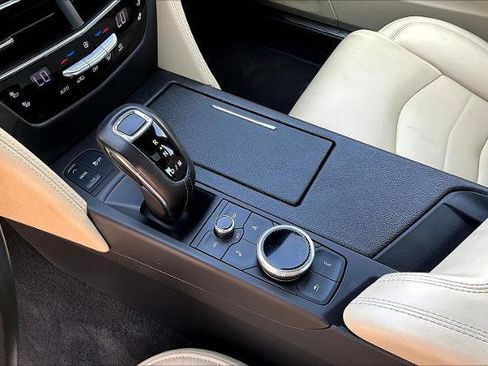 Used 2019 Cadillac CT6 Luxury w/ Driver Awareness Package image 18