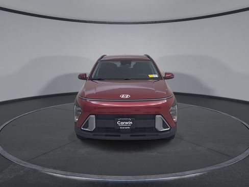 Used 2025 Hyundai Kona SEL FWD image 5