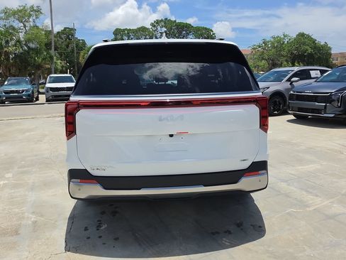 New 2026 Kia Carnival SX FWD image 7