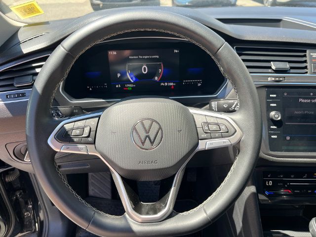 Used 2023 Volkswagen Tiguan SE FWD image 11