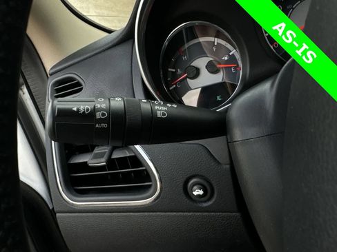 Used 2013 Chrysler 200 Limited FWD image 27