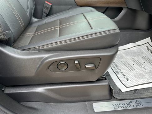 Used 2024 Chevrolet Silverado 1500 High Country w/ High Country Premium Package image 30